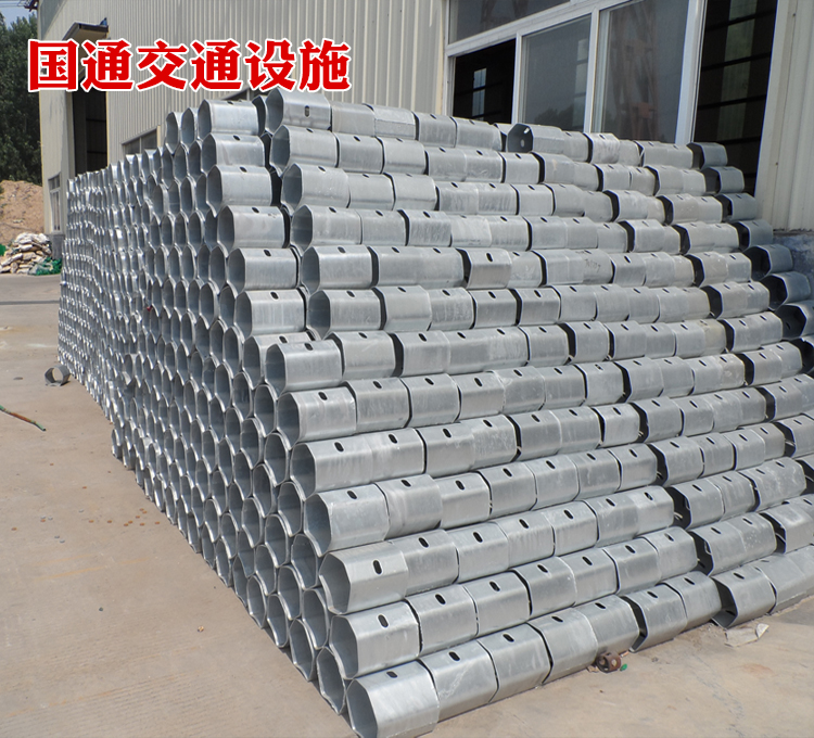 重庆厂家直销喷塑波形梁护栏