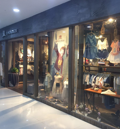 品质好的童装店铺 43a915a215pdmoki.jpg