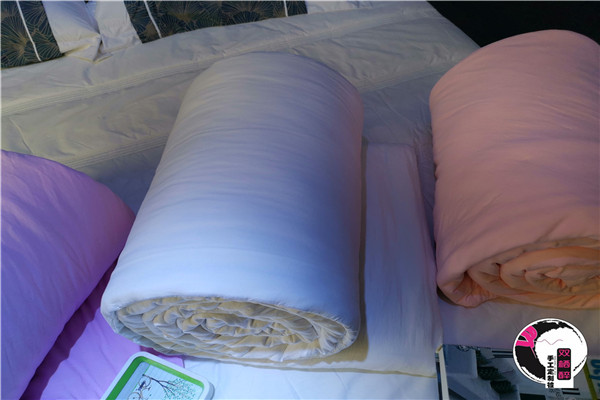 棉被怎么写 96a796216ajzpnuz.jpg