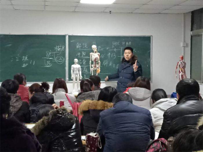 1830cb0679fewkf9.jpg