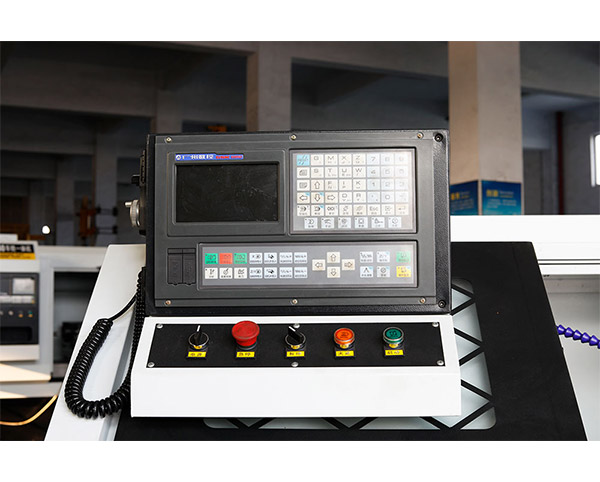 什么是动态铣 3b8aef9794cdq3q3.jpg