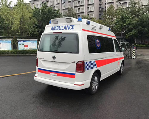 大众t6救护车