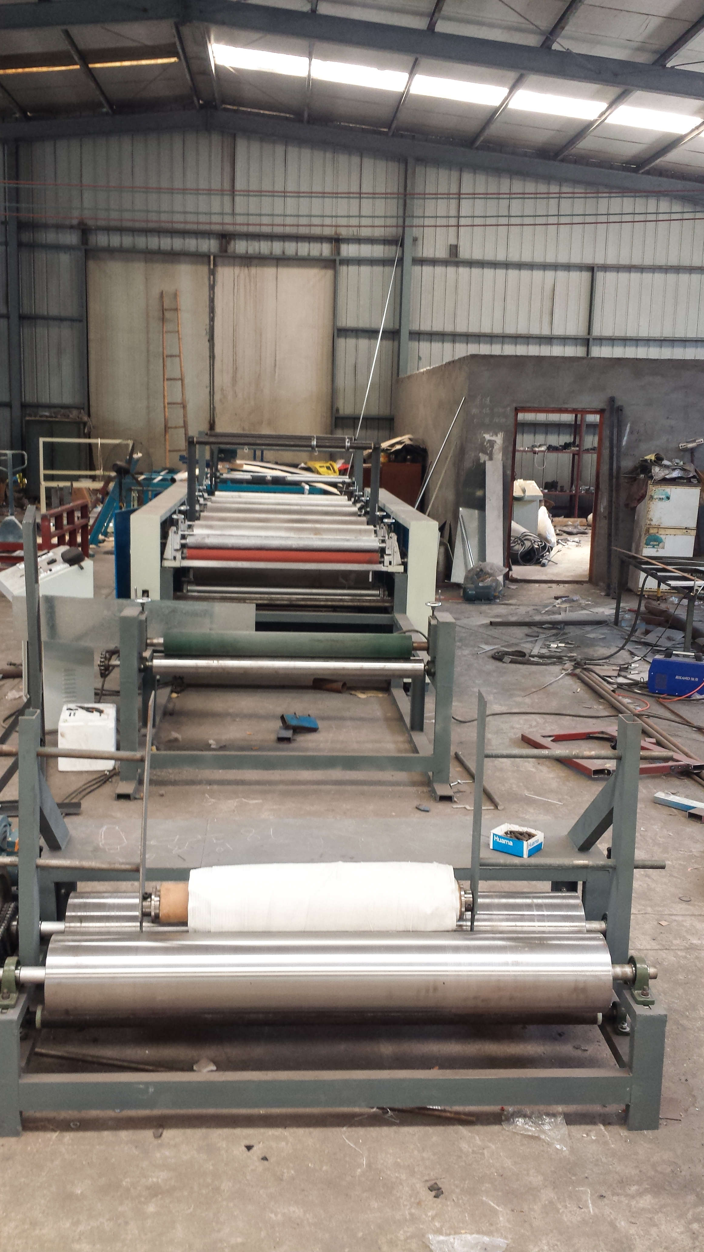 设备之一,并荣获国家发明专利, 编织袋正反印刷机编织袋切缝机【http