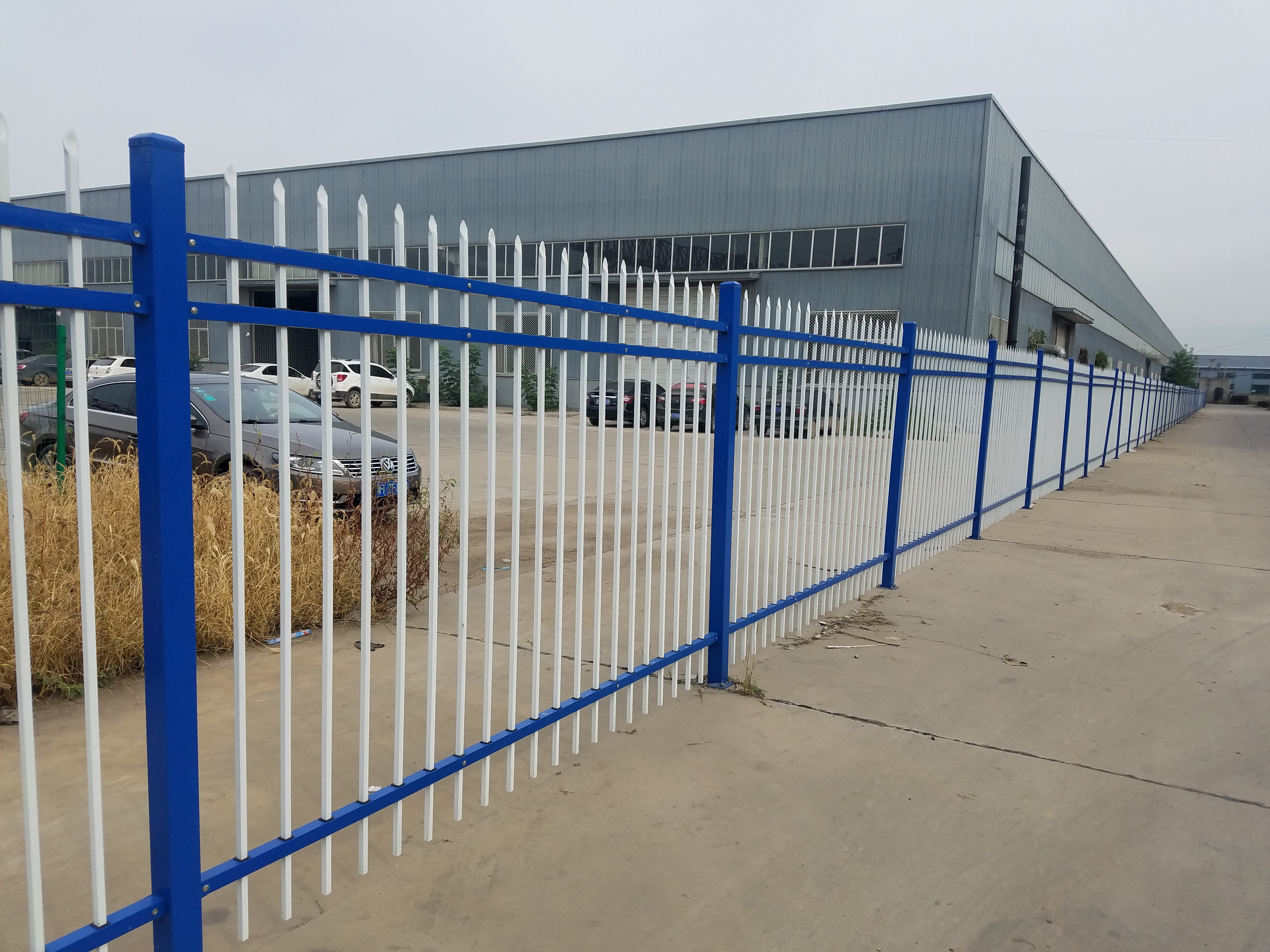 1,铁一栅栏门施工图 技术质量保证措施 1 材料要求,所有材料和成品