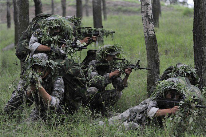 山东cs真人对战装备感应全套多少钱