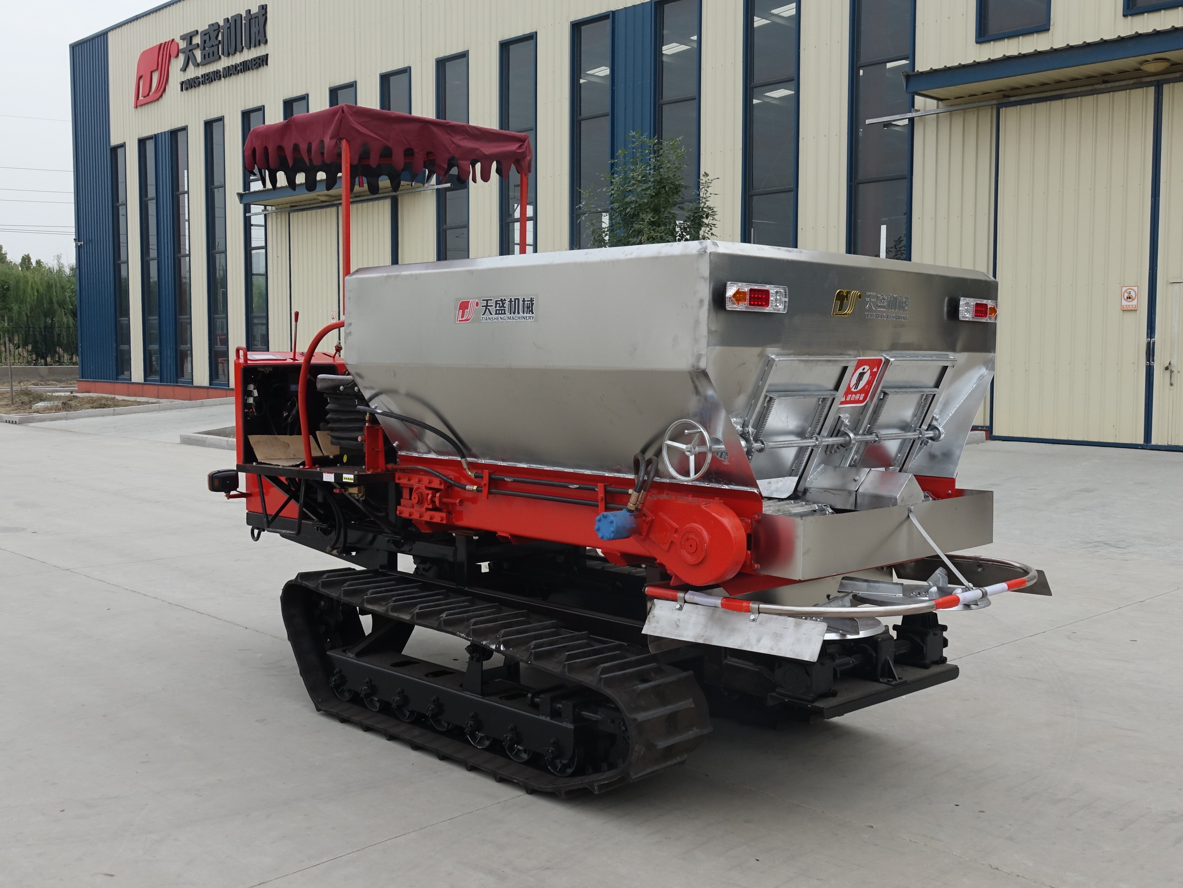 四平新型高效多功能有机肥撒肥机正品-天盛机械-宿迁论坛