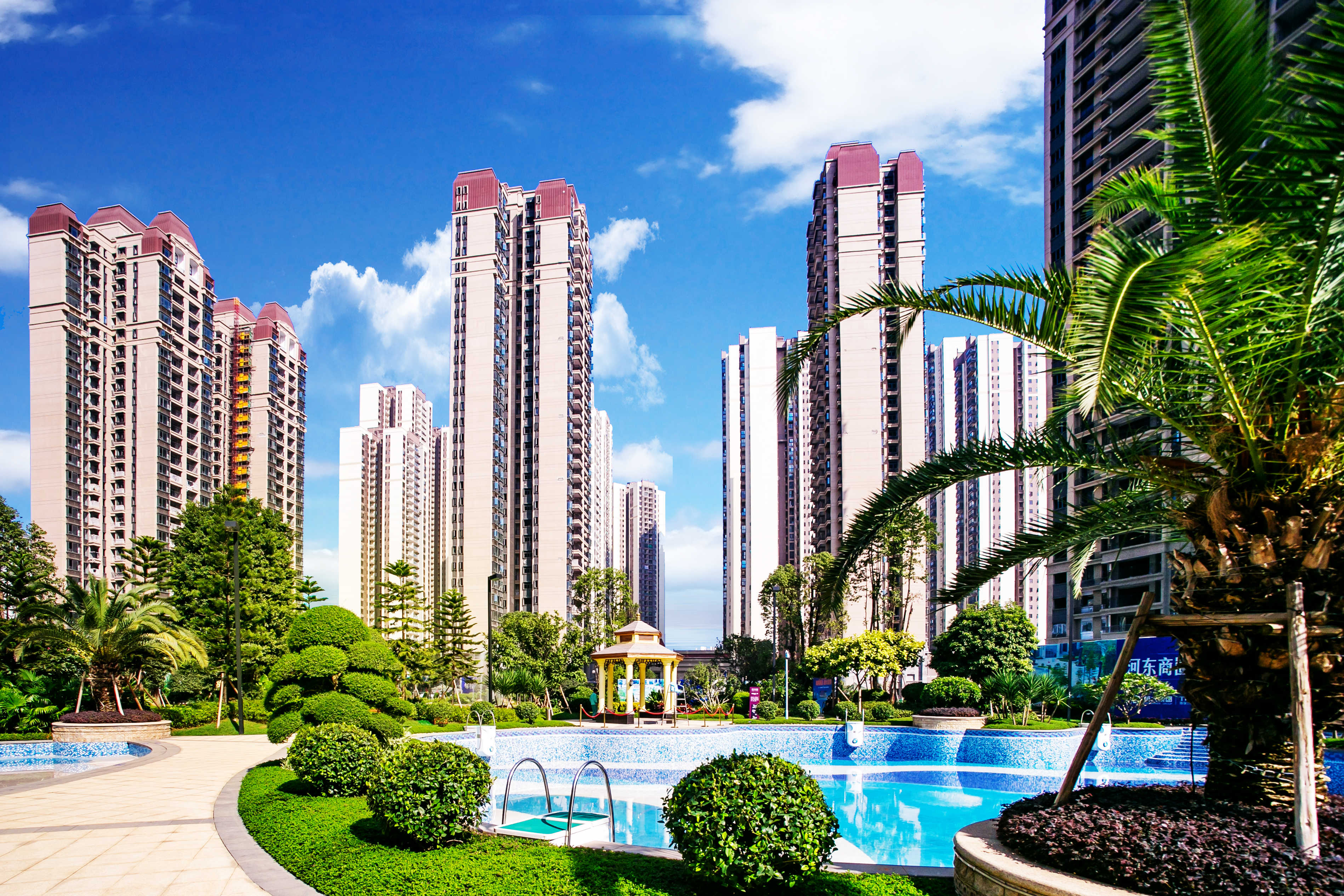 柳州荣和公园里看房