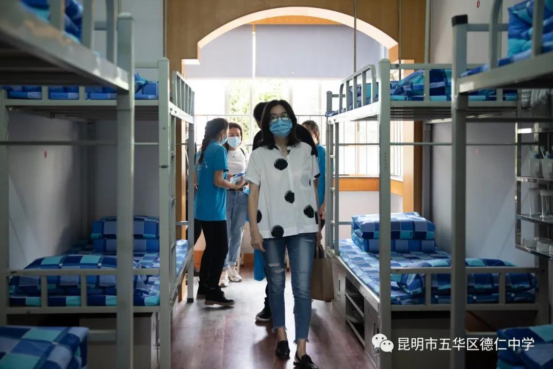 芒市上私立民办高级中学招生方法上民办高级普通中学复读