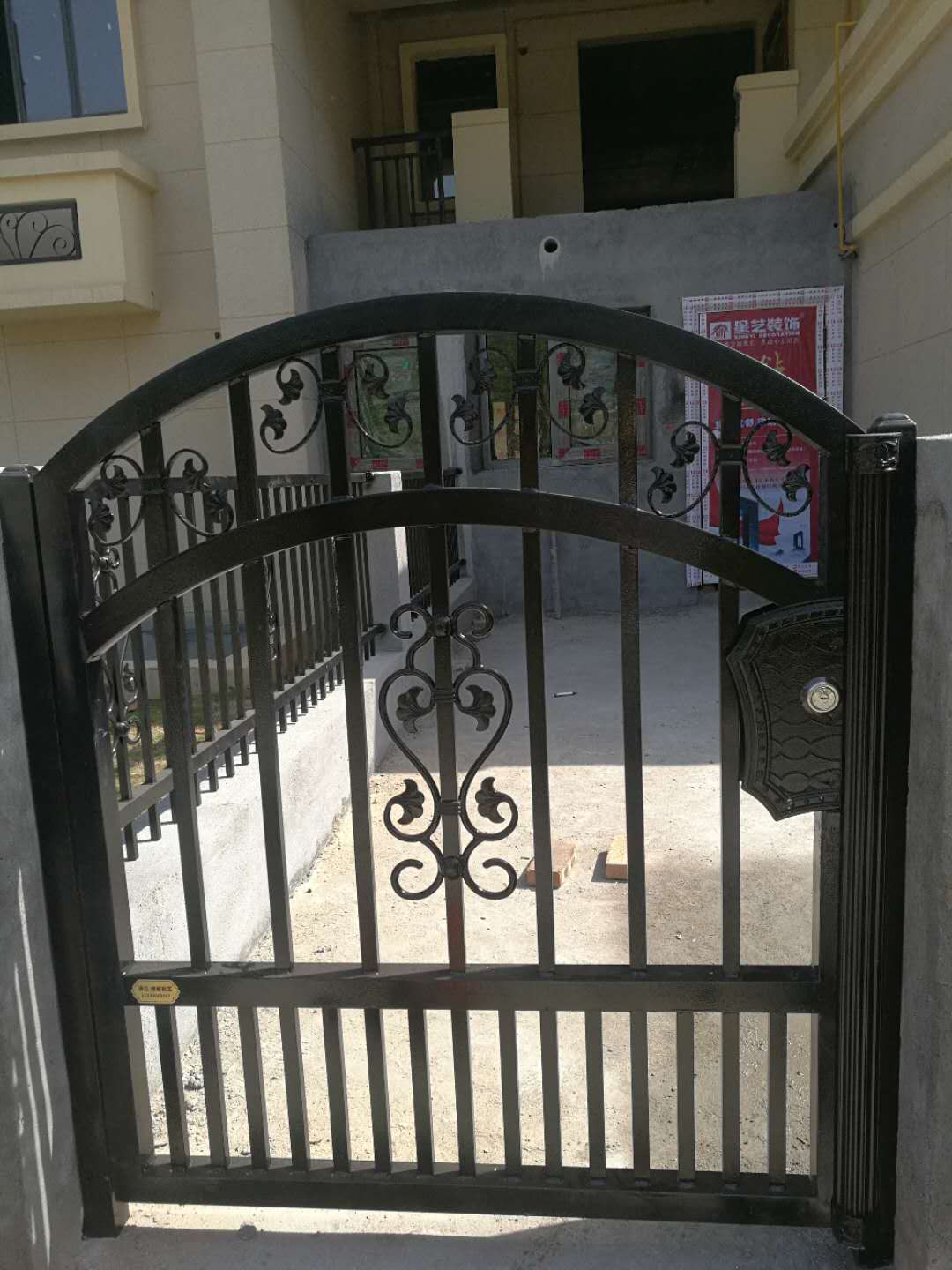 郑州别墅门生产厂欧艺大门图片